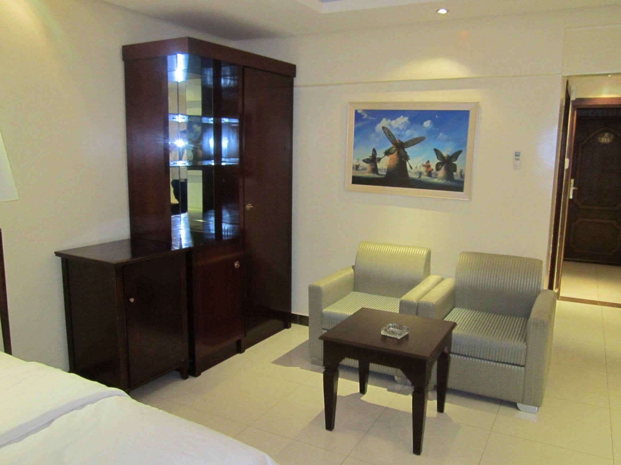 Al Salam Hotel ริยาดห์ ภายนอก รูปภาพ