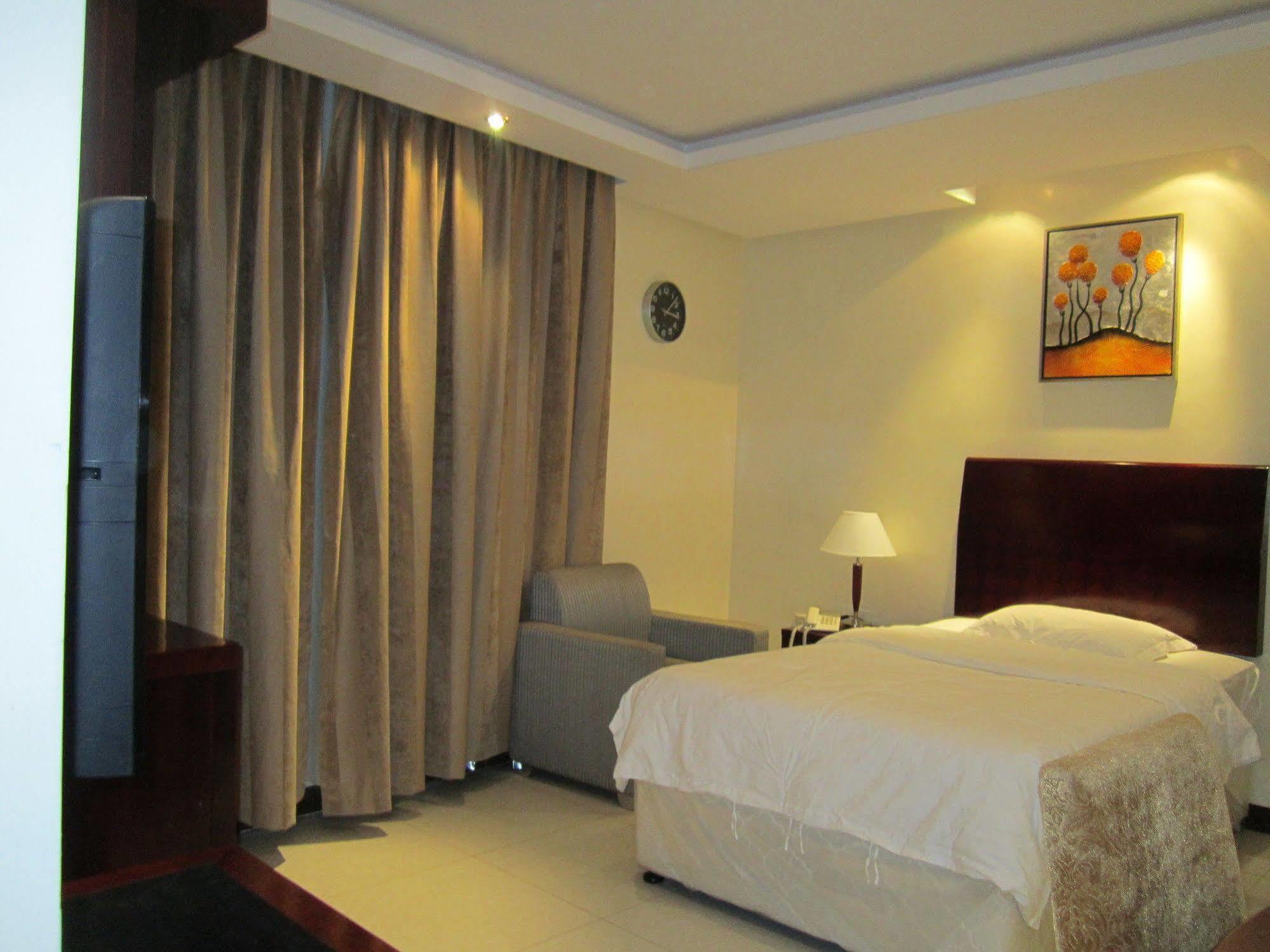Al Salam Hotel ริยาดห์ ภายนอก รูปภาพ