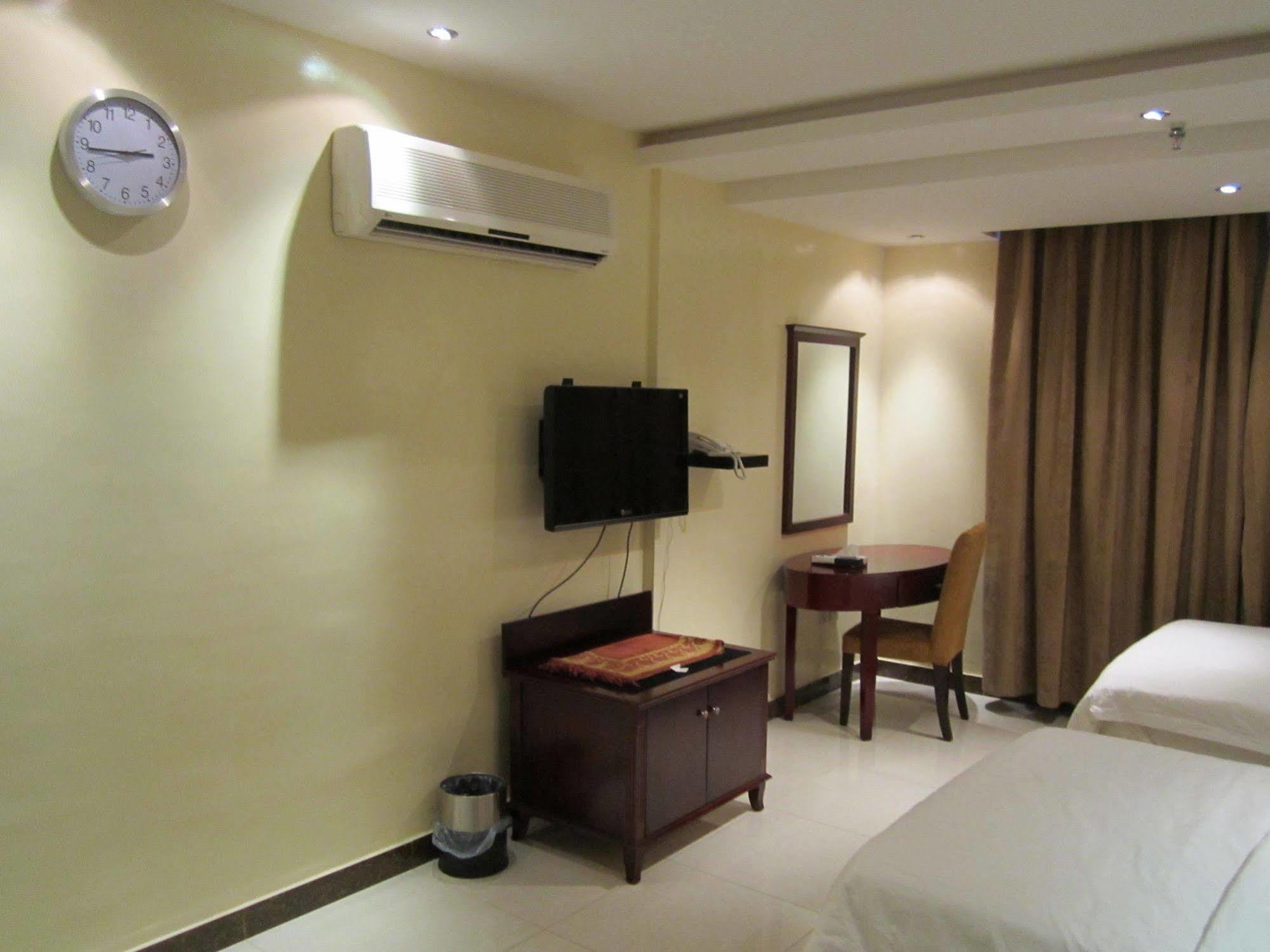 Al Salam Hotel ริยาดห์ ภายนอก รูปภาพ