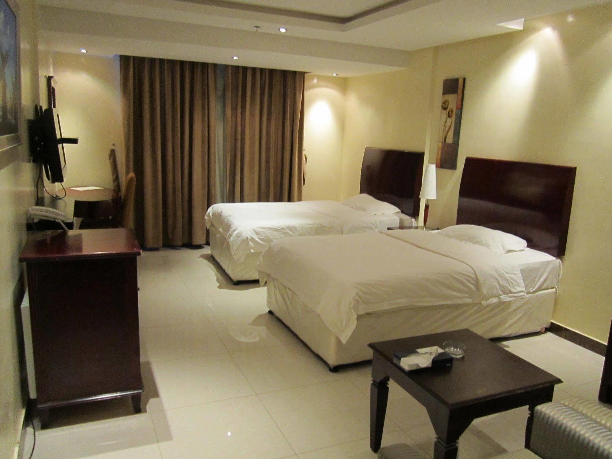 Al Salam Hotel ริยาดห์ ภายนอก รูปภาพ